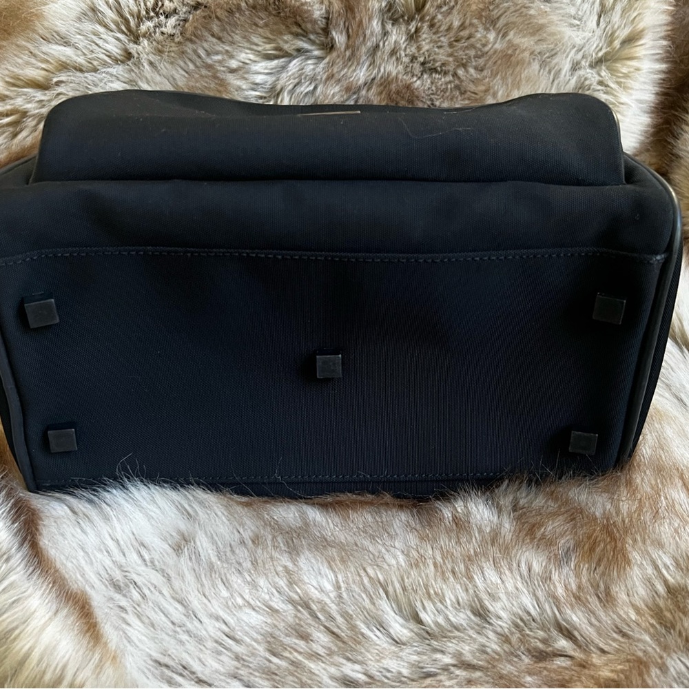 💄 Gucci Black Nylon Toiletry / Travel Bag - Picture 7 of 9